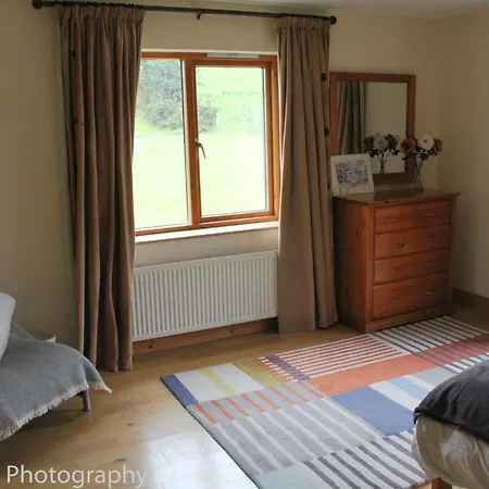 22 Drumcoura Holid באלינמור